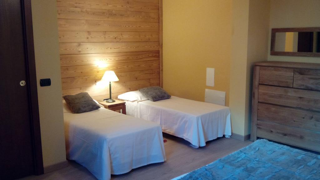 Chalet Alpina Hotel & Apartments La Thuile Δωμάτιο φωτογραφία