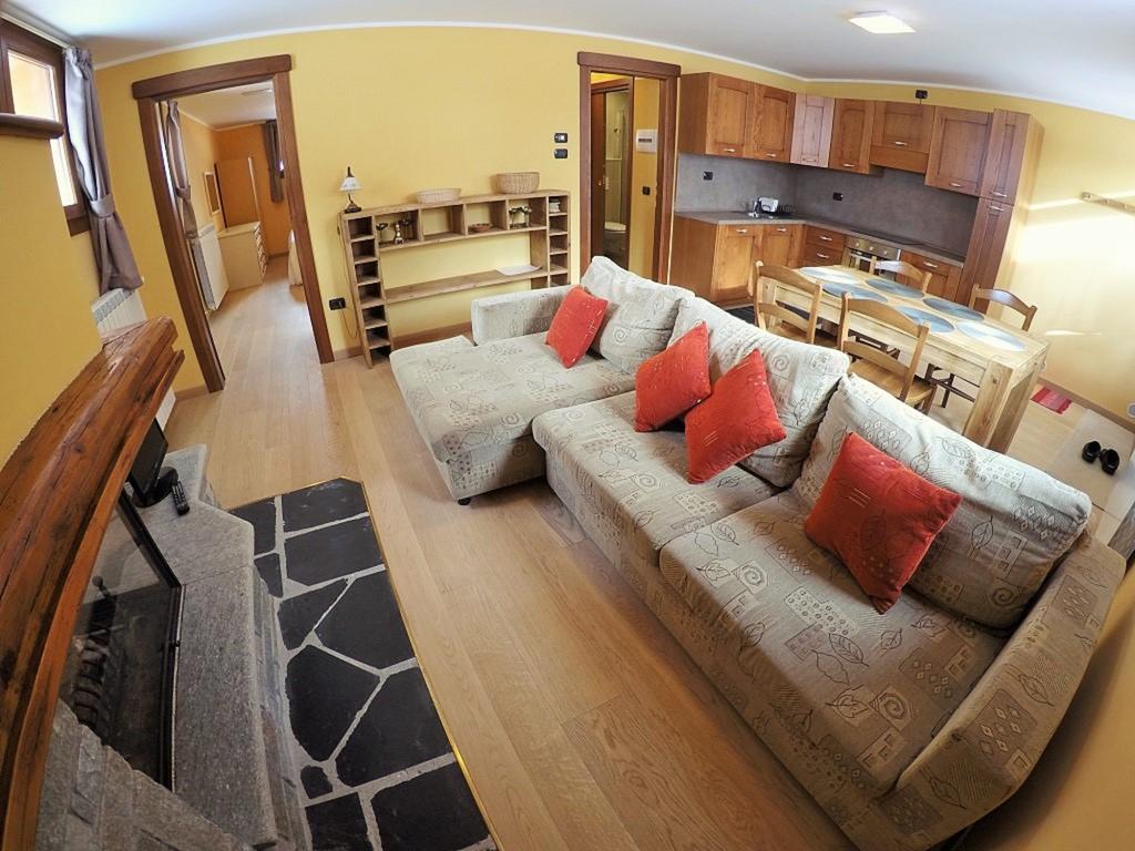 Chalet Alpina Hotel & Apartments La Thuile Εξωτερικό φωτογραφία